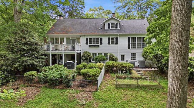 691 Dixon Drive, Gainesville, GA 30501