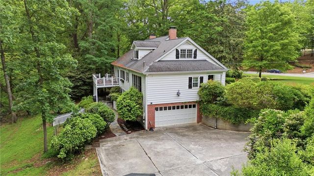 691 Dixon Drive, Gainesville, GA 30501