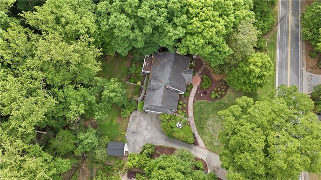 691 Dixon Drive, Gainesville, GA 30501