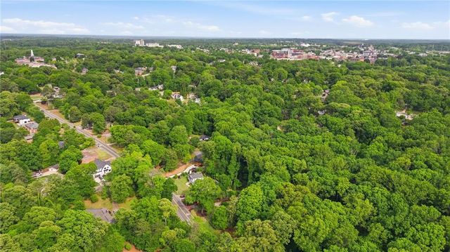 691 Dixon Drive, Gainesville, GA 30501