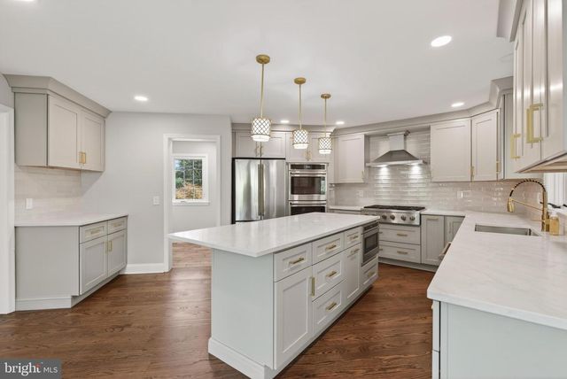 701 HALDANE DR, Kennett Square, PA 19348