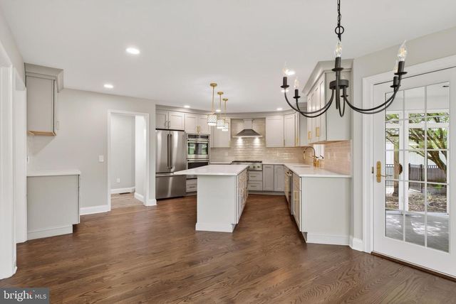 701 HALDANE DR, Kennett Square, PA 19348