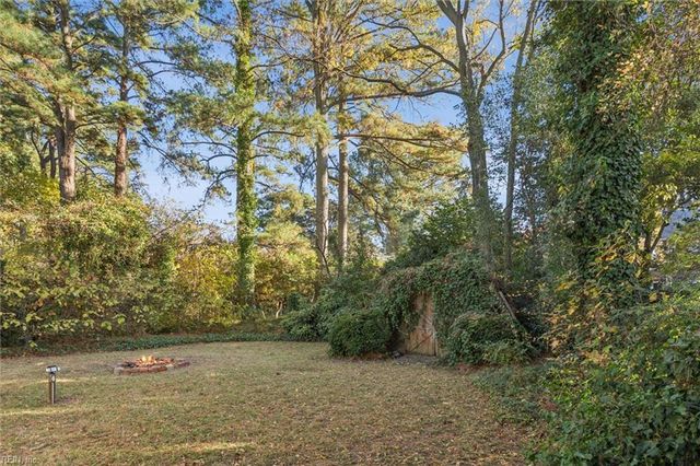 1521 W Little Creek BLVD, Norfolk, VA 23505