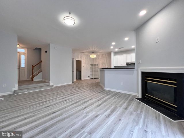 18089 ROYAL BONNET CIR, Gaithersburg, MD 20886