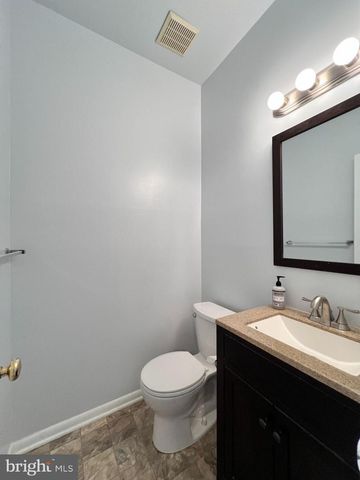 18089 ROYAL BONNET CIR, Gaithersburg, MD 20886