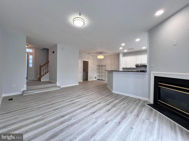 18089 ROYAL BONNET CIR, Gaithersburg, MD 20886