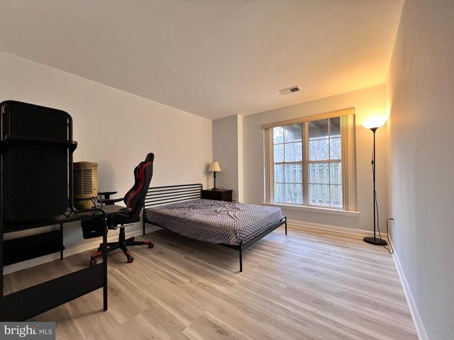 18089 ROYAL BONNET CIR, Gaithersburg, MD 20886