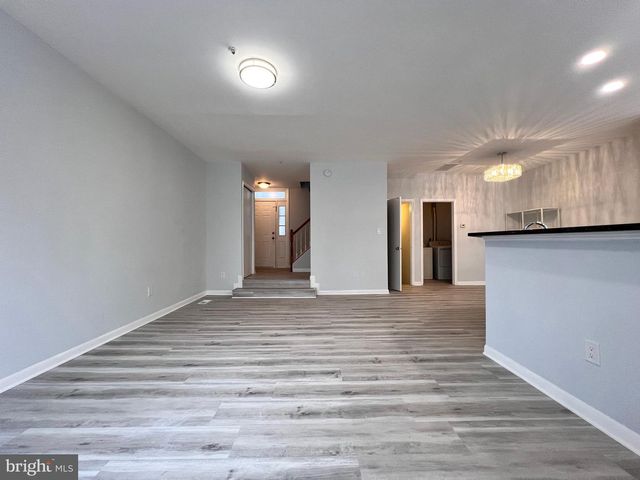 18089 ROYAL BONNET CIR, Gaithersburg, MD 20886