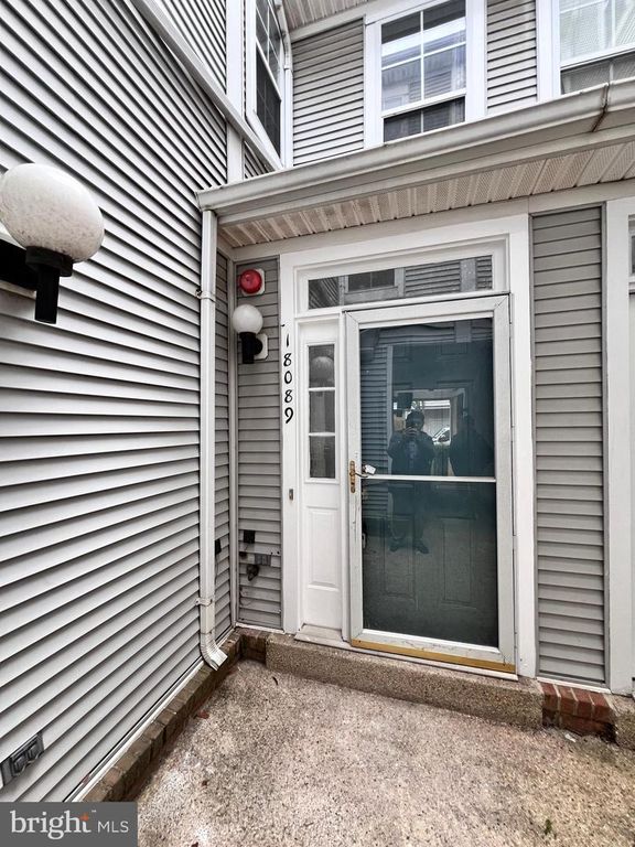 18089 ROYAL BONNET CIR, Gaithersburg, MD 20886