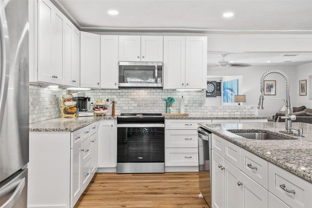 2215 HIBISCUS STREET, Sarasota, FL 34239