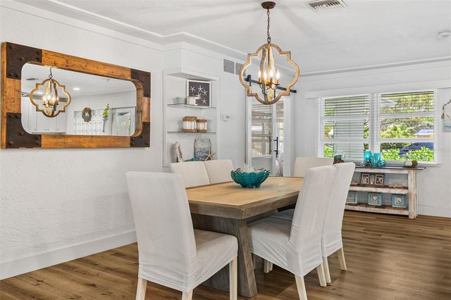 2215 HIBISCUS STREET, Sarasota, FL 34239