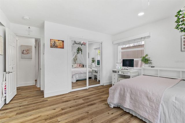 2215 HIBISCUS STREET, Sarasota, FL 34239