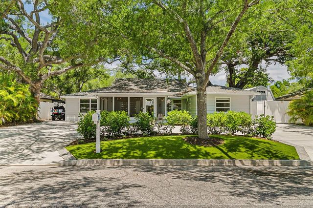 2215 HIBISCUS STREET, Sarasota, FL 34239