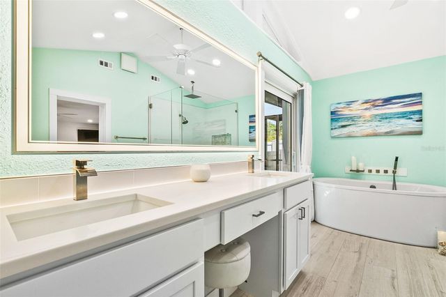 2215 HIBISCUS STREET, Sarasota, FL 34239
