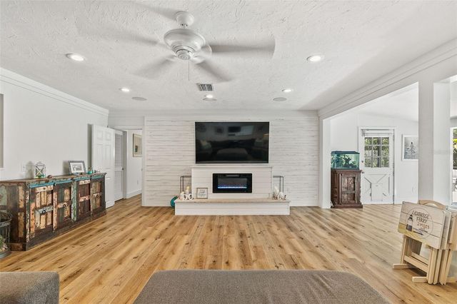 2215 HIBISCUS STREET, Sarasota, FL 34239