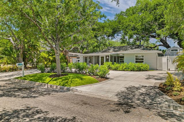 2215 HIBISCUS STREET, Sarasota, FL 34239