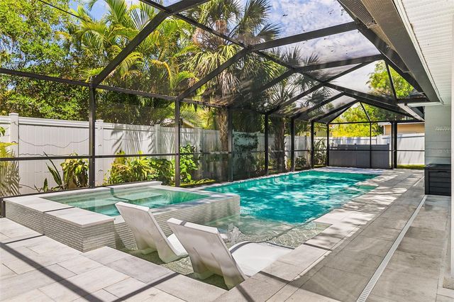 2215 HIBISCUS STREET, Sarasota, FL 34239