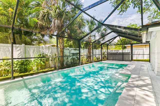 2215 HIBISCUS STREET, Sarasota, FL 34239