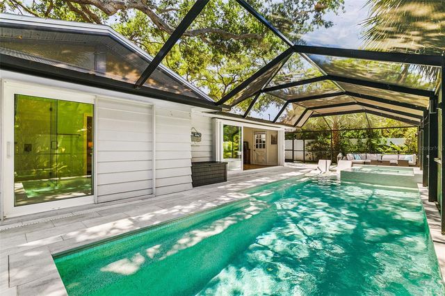 2215 HIBISCUS STREET, Sarasota, FL 34239