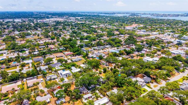2215 HIBISCUS STREET, Sarasota, FL 34239