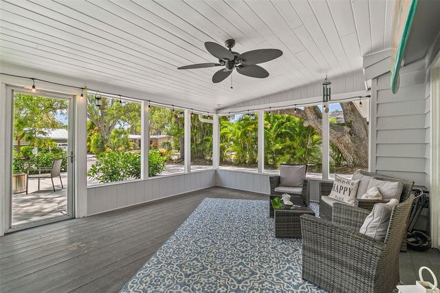 2215 HIBISCUS STREET, Sarasota, FL 34239
