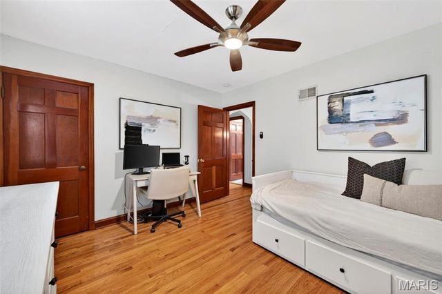 5811 Oleatha Avenue, St Louis, MO 63139