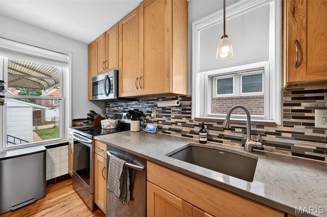 5811 Oleatha Avenue, St Louis, MO 63139