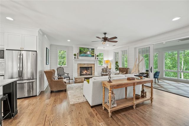 129 Burwood Court, Sunset, SC 29685
