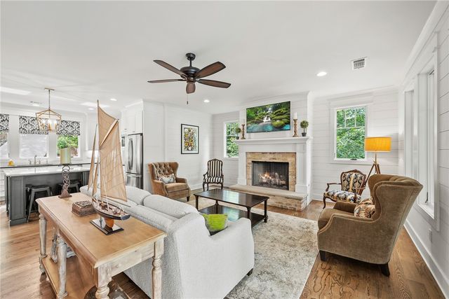 129 Burwood Court, Sunset, SC 29685