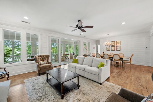 129 Burwood Court, Sunset, SC 29685