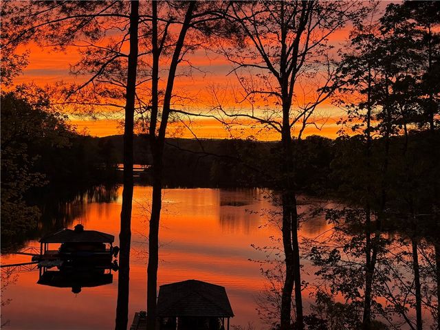 129 Burwood Court, Sunset, SC 29685