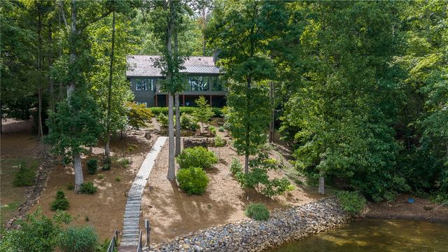129 Burwood Court, Sunset, SC 29685