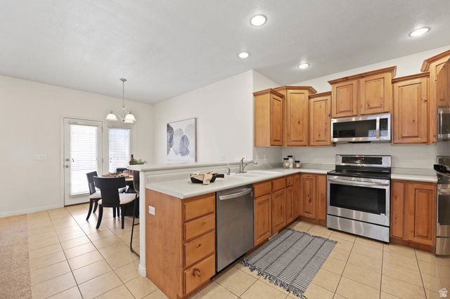 3979 W SCARSBOROUGH LN, West Jordan, UT 84084