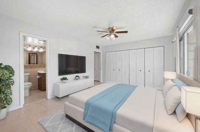 28 Prescott B 28, Deerfield Beach, FL 33442