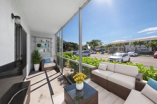 28 Prescott B 28, Deerfield Beach, FL 33442