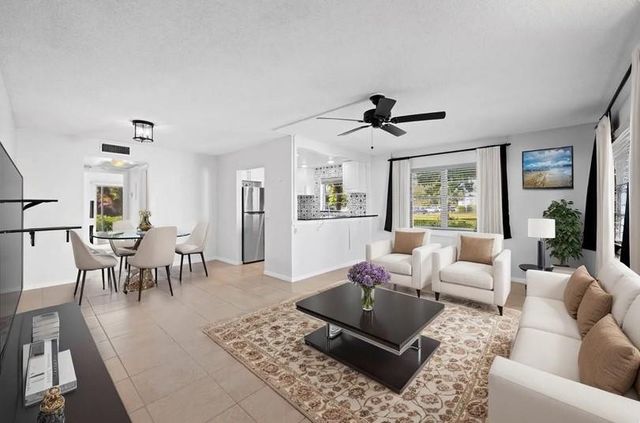 28 Prescott B 28, Deerfield Beach, FL 33442