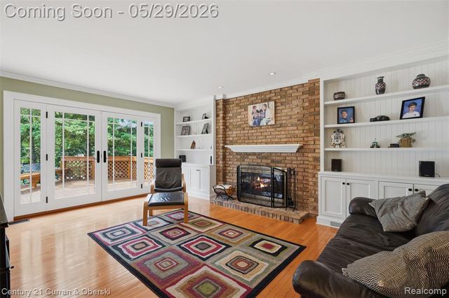35975 King Edward Drive, Farmington Hills, MI 48331