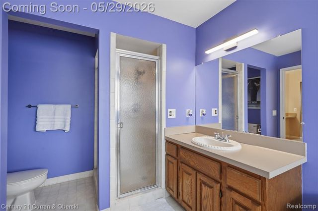 35975 King Edward Drive, Farmington Hills, MI 48331