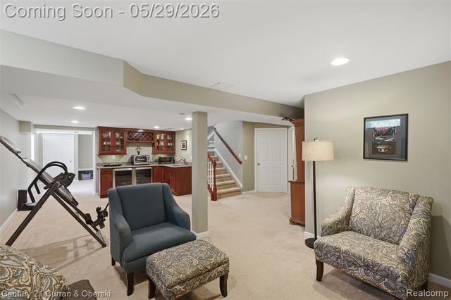 35975 King Edward Drive, Farmington Hills, MI 48331