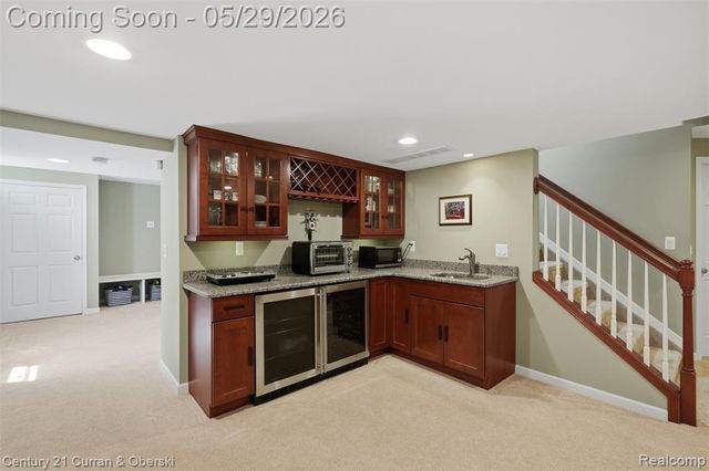 35975 King Edward Drive, Farmington Hills, MI 48331