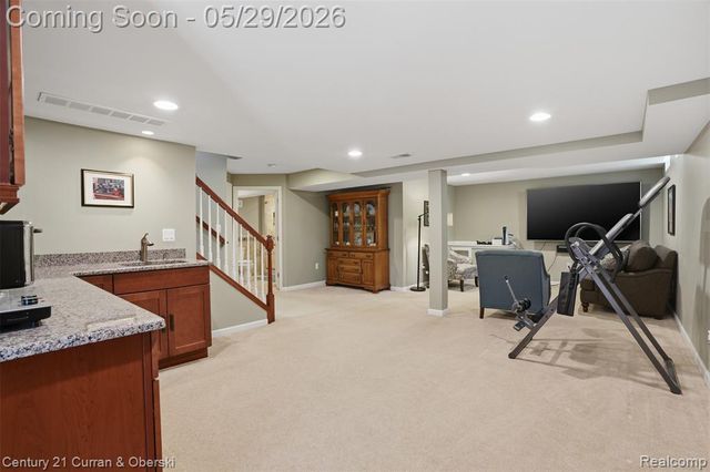 35975 King Edward Drive, Farmington Hills, MI 48331