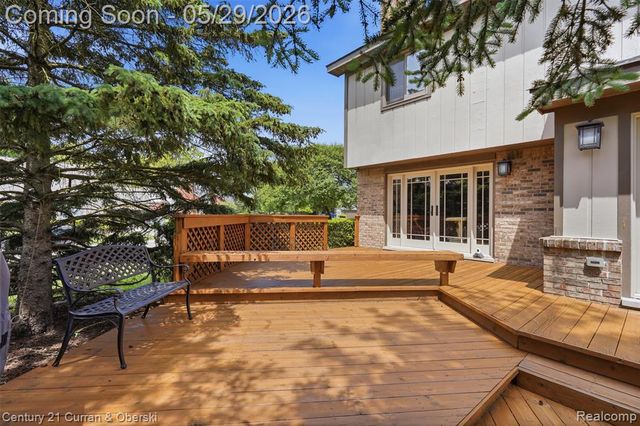 35975 King Edward Drive, Farmington Hills, MI 48331