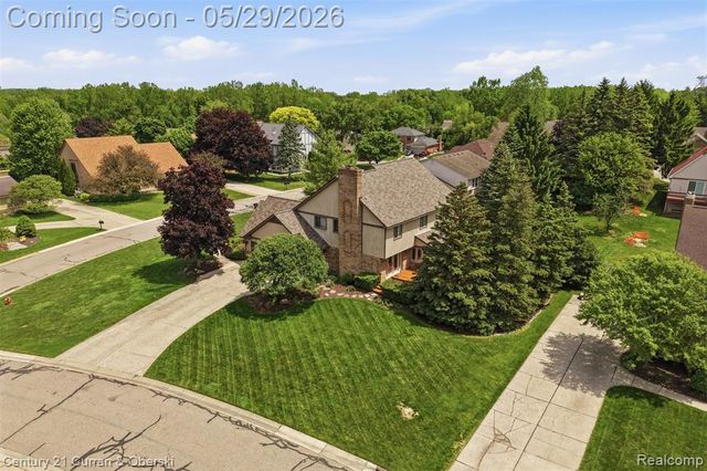 35975 King Edward Drive, Farmington Hills, MI 48331