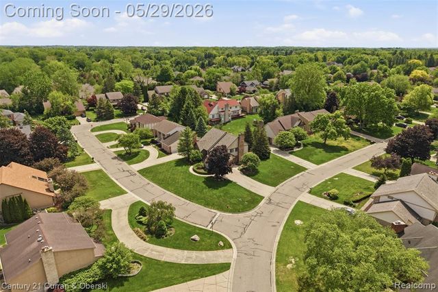 35975 King Edward Drive, Farmington Hills, MI 48331