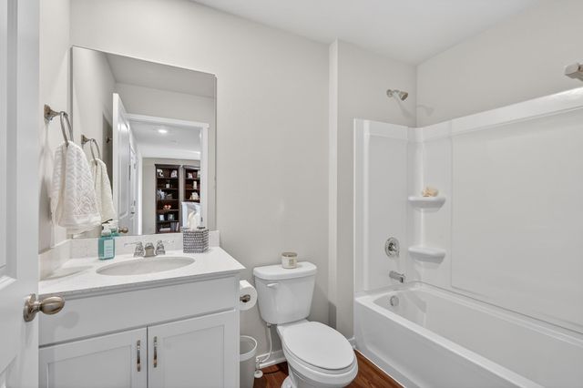 937 Maywood Lane, Waukee, IA 50263