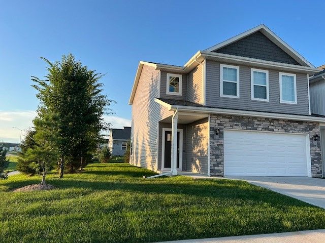 937 Maywood Lane, Waukee, IA 50263