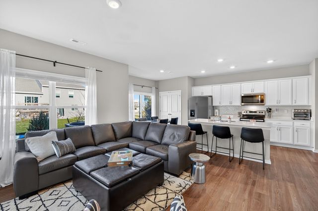 937 Maywood Lane, Waukee, IA 50263