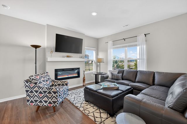 937 Maywood Lane, Waukee, IA 50263