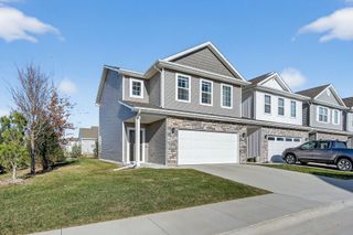 937 Maywood Lane, Waukee, IA 50263