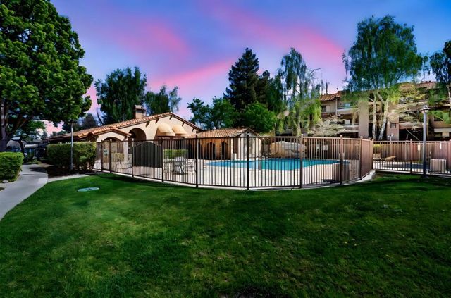 2250 Monroe Street 184, Santa Clara, CA 95050